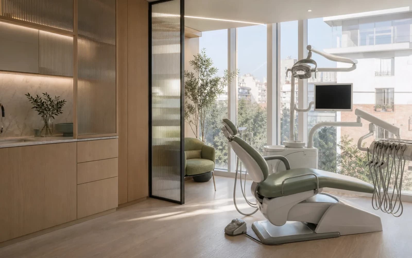 Consultorio dental moderno para representar admisión, agenda y seguimiento de pacientes